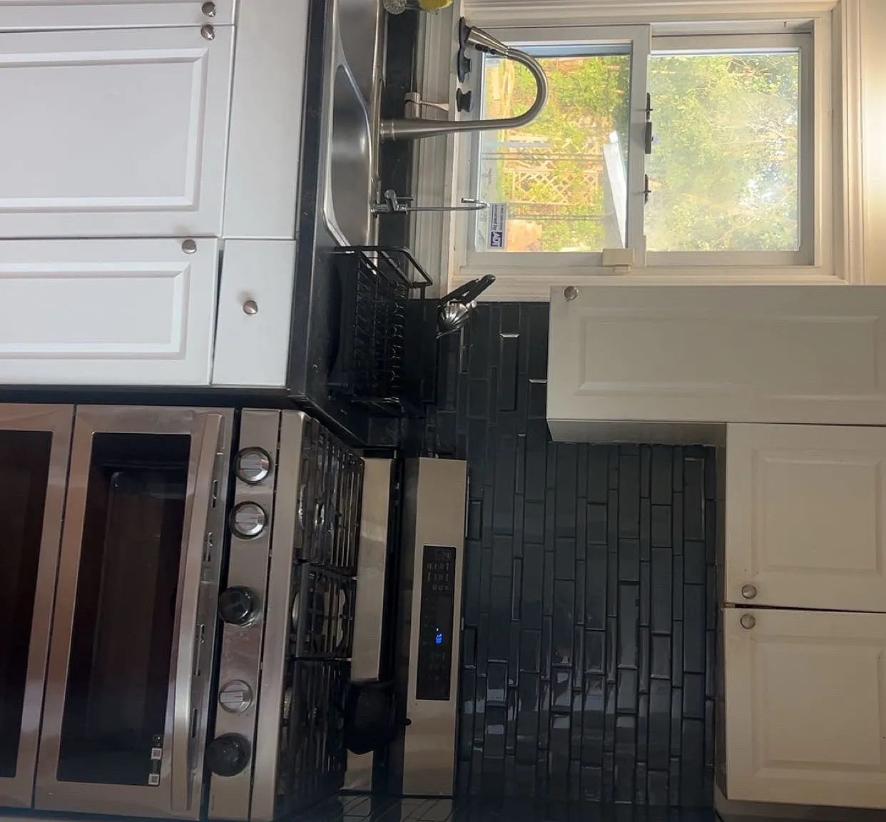 3 bed, 1386 sqft, $2,000 — Photo 2