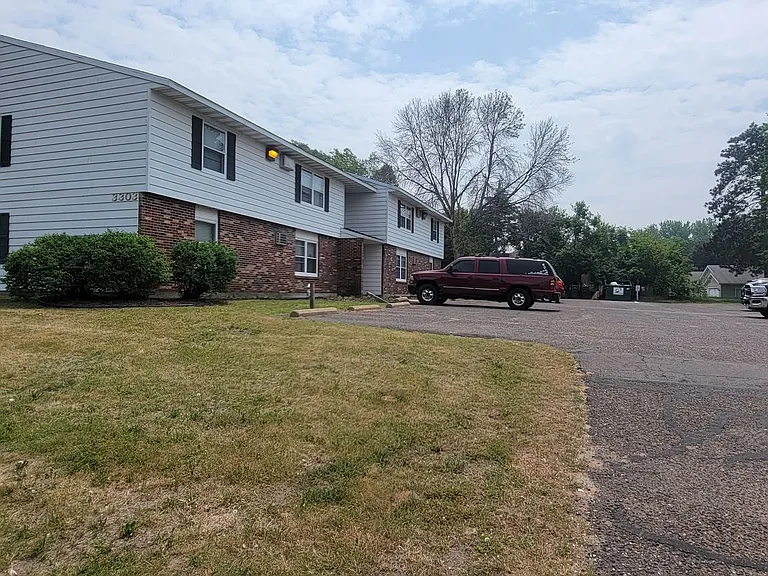 3303 Brian St — Photo 2