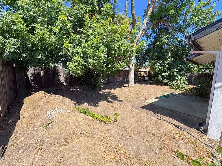 6624 Doreen Way — Photo 27