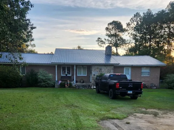 309 Bank Lodge Dr, Douglas, GA 31535