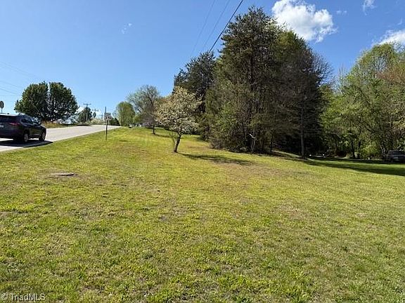 4th image of Winkler Mill Rd
