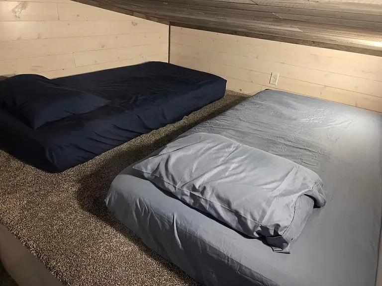 King size loft with 2 Twin XL beds