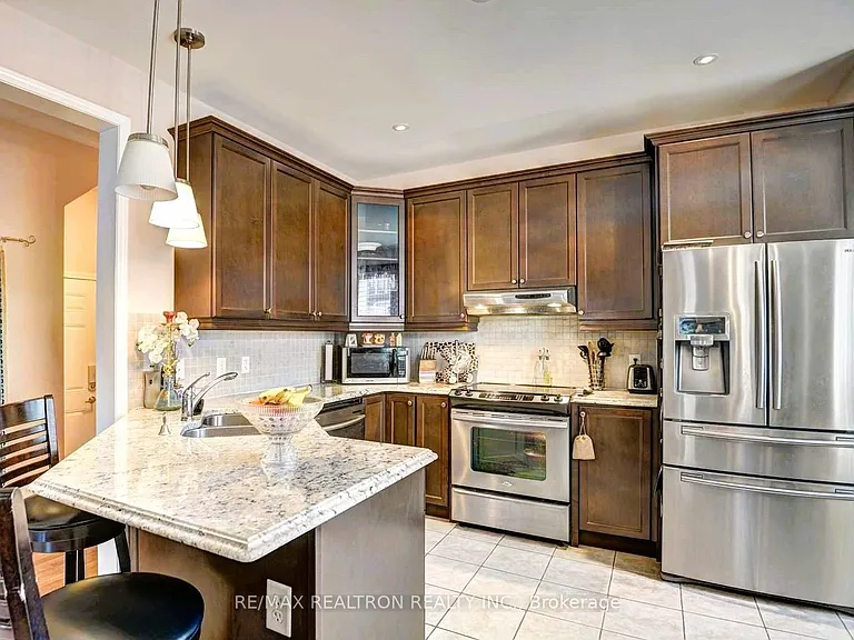 2 Clenston Rd — Photo 4