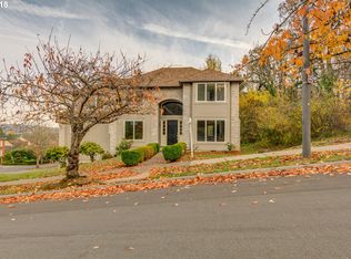 17606 Woodhurst Pl, Lake Oswego, OR 97034