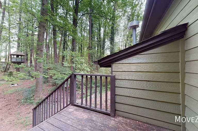 1100 Harper Rd — Photo 8