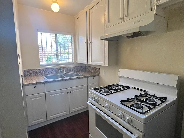 3525 Hillview Pl — Photo 20