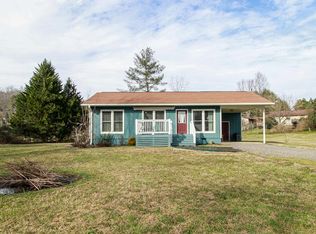 763 Tomotla Rd, Marble, NC 28905