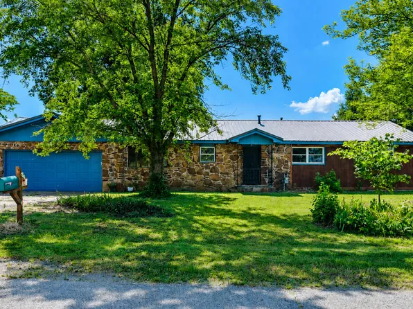 101 N Maple St, Quapaw, OK 74363