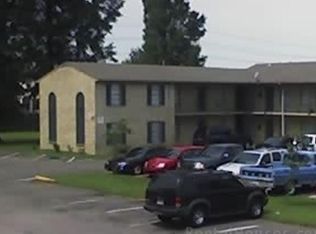 4700 Valla Rd, Louisville, KY 40213