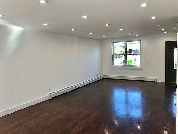 5th image of 1838 Schieffelin Ave