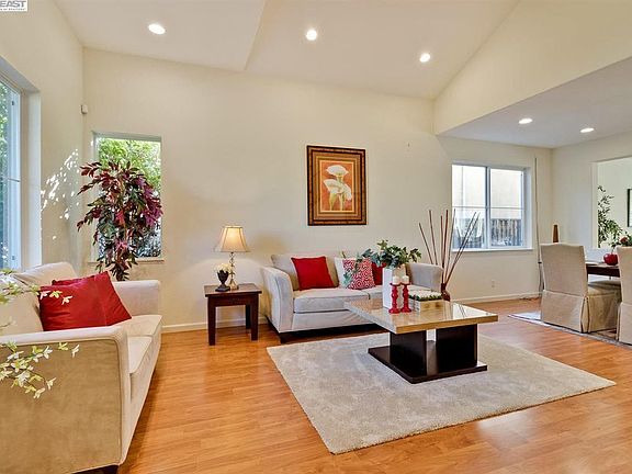 3rd image of 34226 Red Cedar Ln