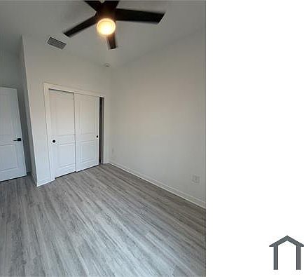 3rd image of 4453 29th St SW