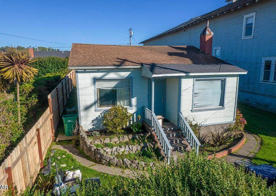 222 N Corry St, Fort Bragg, CA 95437 Zillow