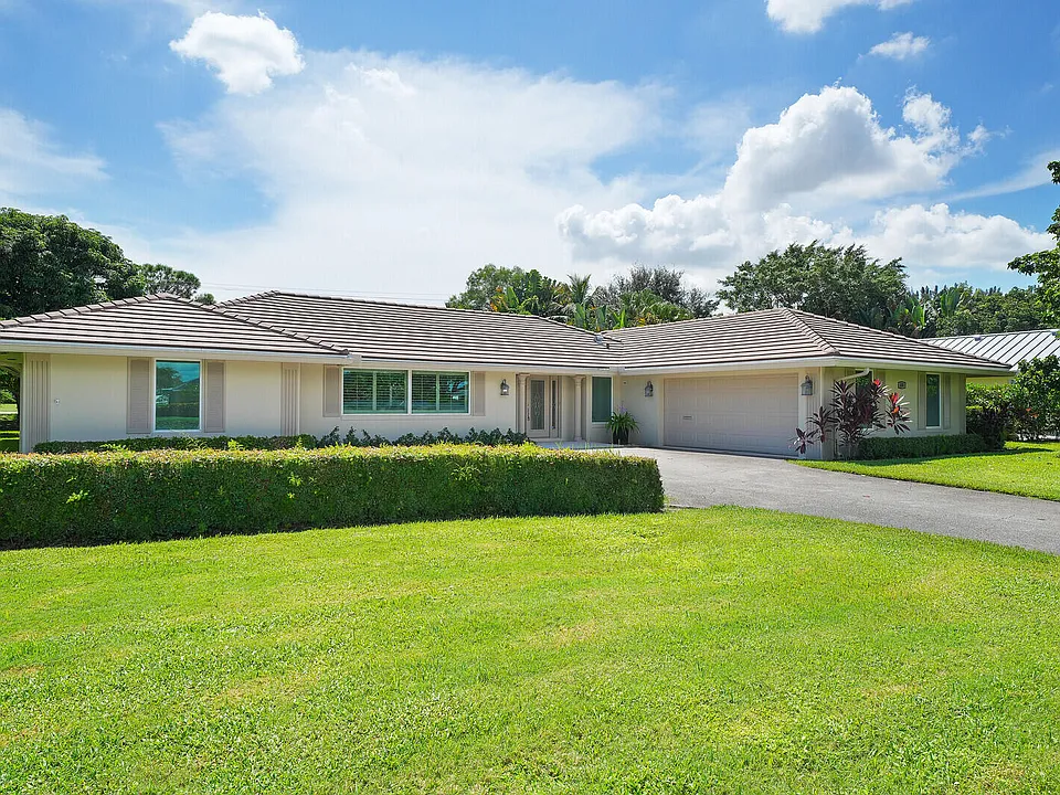 408 S Country Club Dr