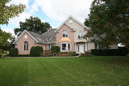 1st image of 28925 Forest Lake Ln