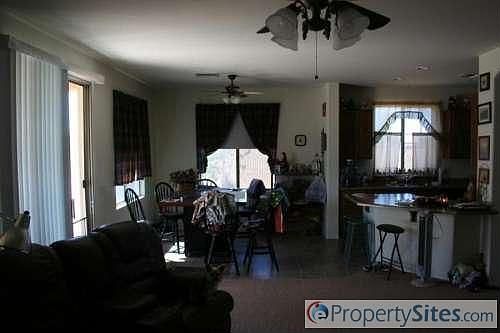 3rd image of 9039 W Globe Ave