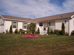 5701 Pheasant Ln, Middleboro, MA 02346