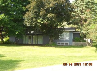 10609 W River Rd, Brooklyn Park, MN 55443