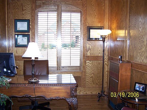 Hrd wd Study w/wet bar