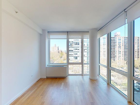 3rd image of 775 Columbus Ave APT 8C