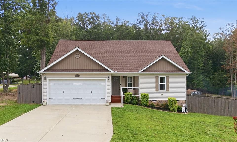 1st image of 8504 Altavista Dr