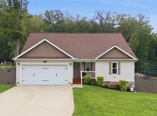 8504 Altavista Dr, Stokesdale, NC 27357