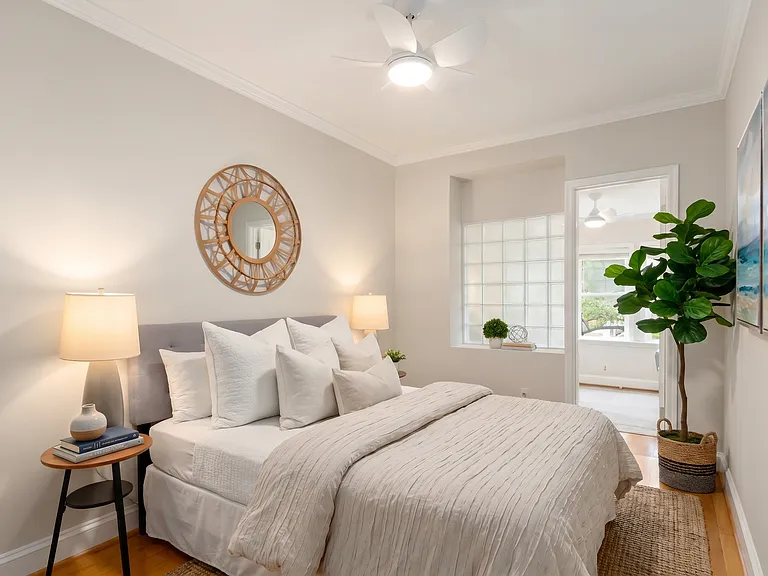 2120 N Capitol St NW — Photo 8
