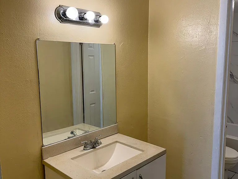 North Miami, Fl | 2b | 50% Off First Month Rent — Photo 13