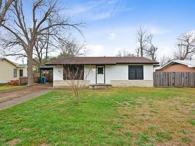 908 Wallace St, Taylor, TX, 76574