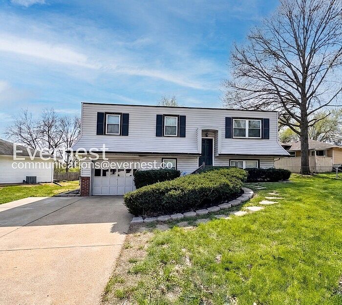1st image of 11912 Beacon Ave