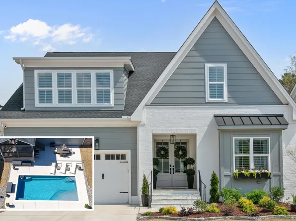 233 Tumbling River Dr, Wendell, NC 27591