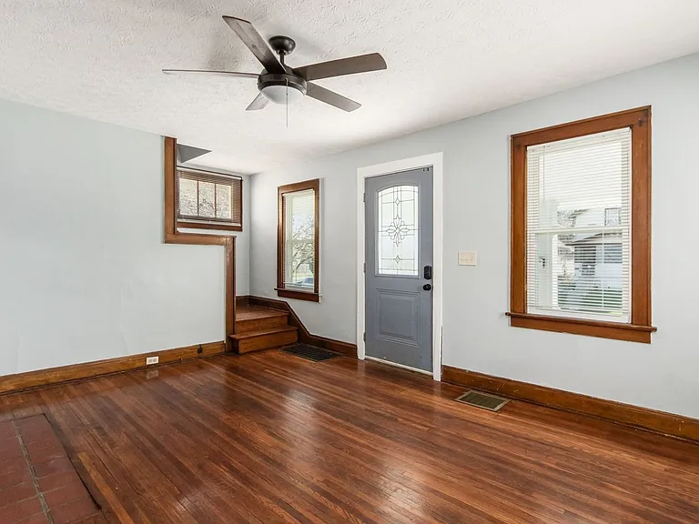255 Belvidere Ave — Photo 6