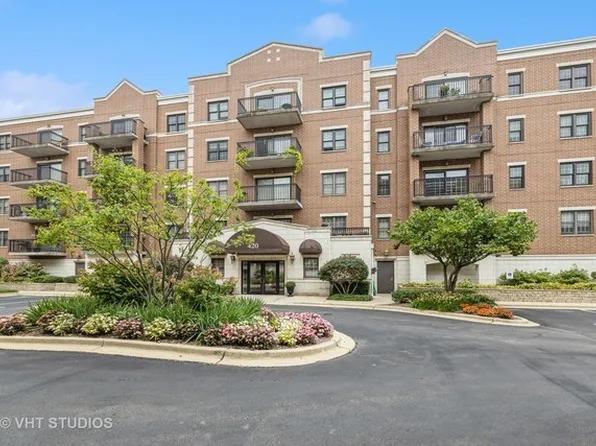 420 W Burlington Ave Unit 202, La Grange, IL 60525