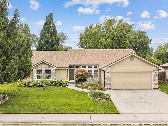 3rd image of 9883 W Countryman Dr