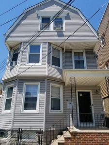 27 Davis Ave, Kearny, NJ, 07032