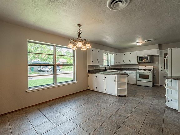 5th image of 1231 N Wildwood Dr