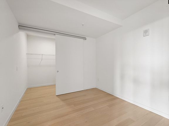 5th image of 569 Occidental Ave S #1106