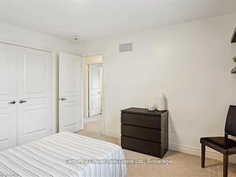 3083 Streamwood Pass — Photo 24