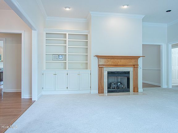 5th image of 130 Landis Court