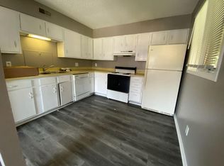 729 H St APT 2, Lincoln, NE 68508