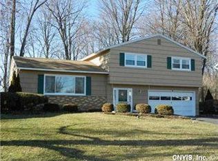 7539 Marble Dr, Liverpool, NY 13088