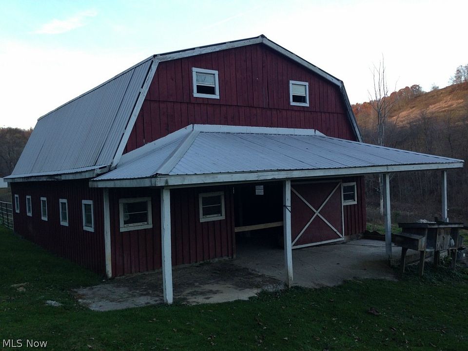 2nd image of 61388 Underwood Rd