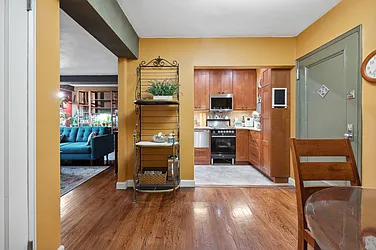 3535 Kings College Place #1E image 1 of 8