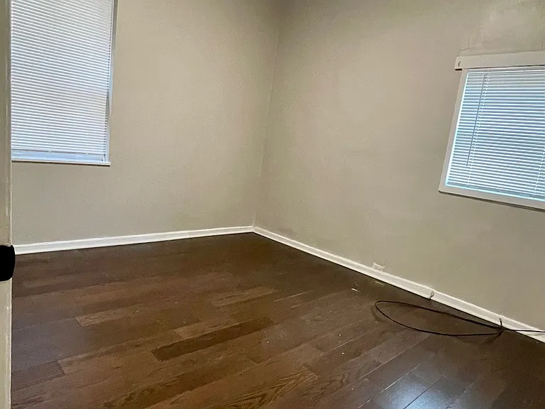4117 Lafayette Ave #2W — Photo 6