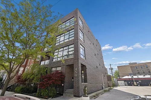 456 N Carpenter St #1W Photo 1