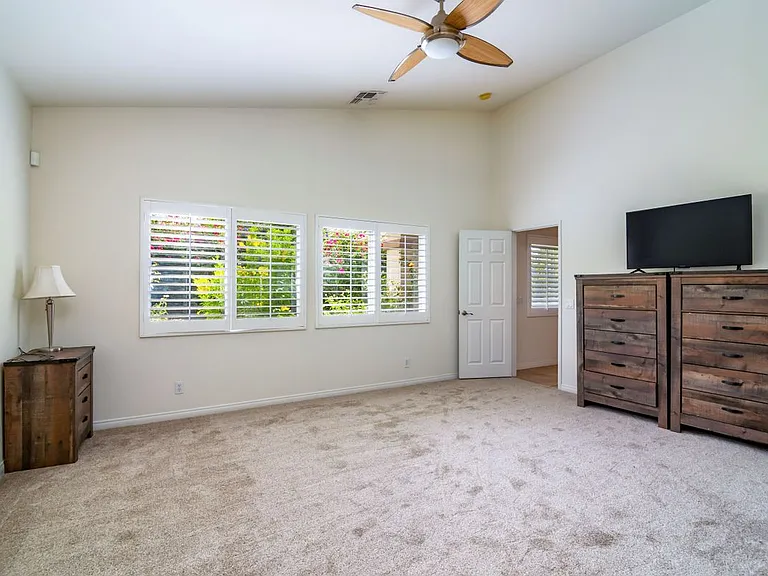 45596 Torrey Pines Ct — Photo 10