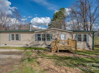 36 Quincey Ln, Hendersonville, NC 28792