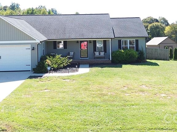 2nd image of 3923 Ritchie Rd