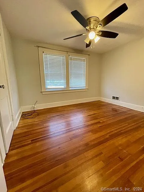 4 bed, 1365 sqft, $2,950 — Photo 4