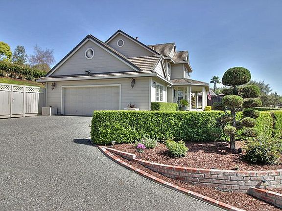 3rd image of 4636 Thornhaven Way